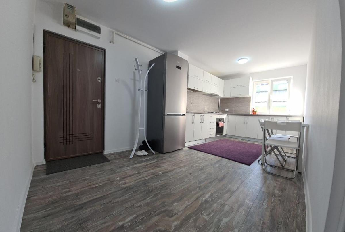 Apartament Terra ทาร์โกวิชเต ภายนอก รูปภาพ
